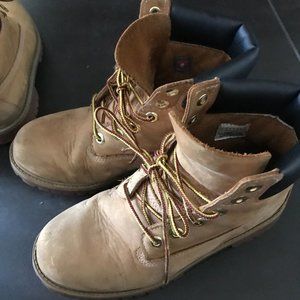 Sold Timberland Premium 6" Size 5.5
